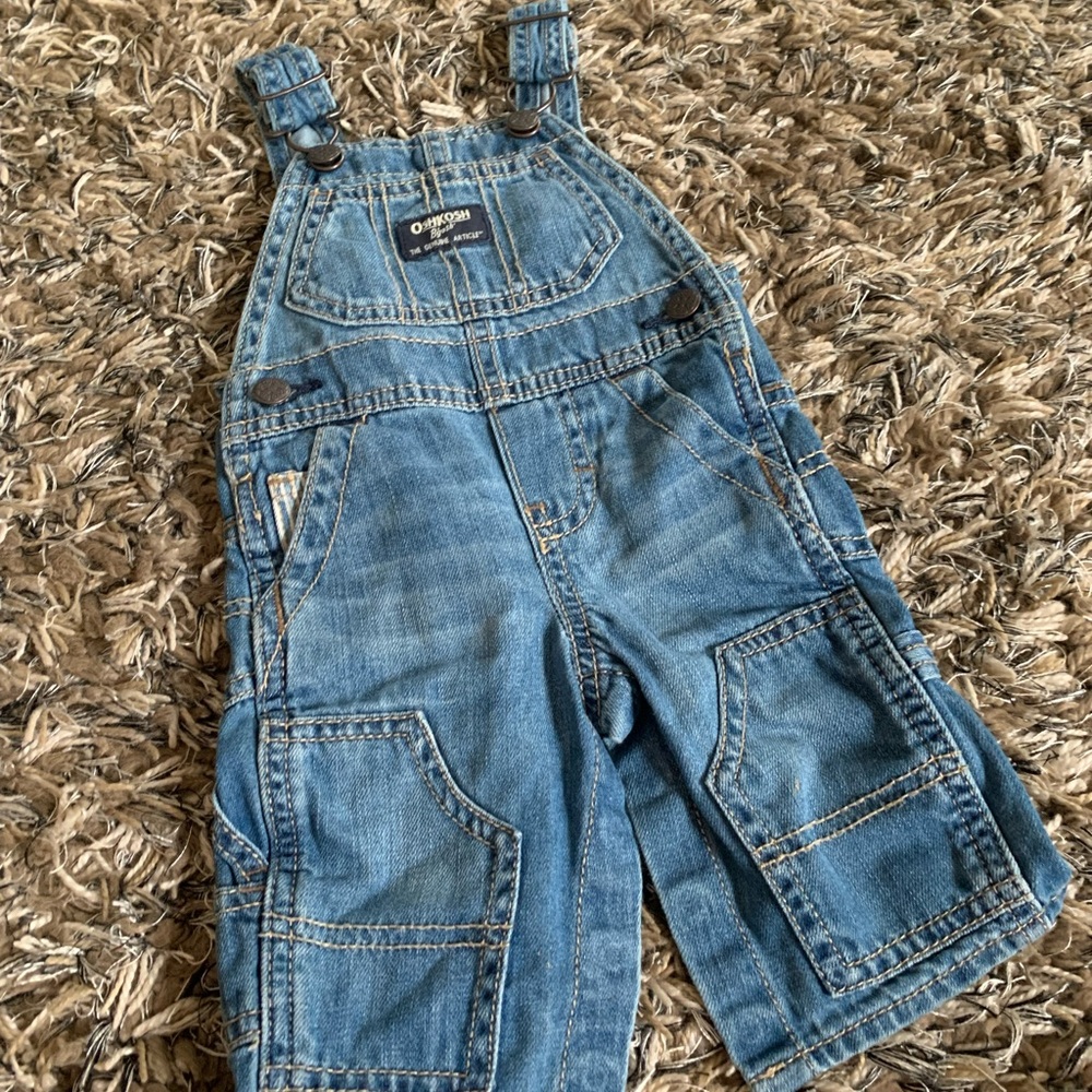 Oshkosh overalls,never worn.Tags taken off to wash